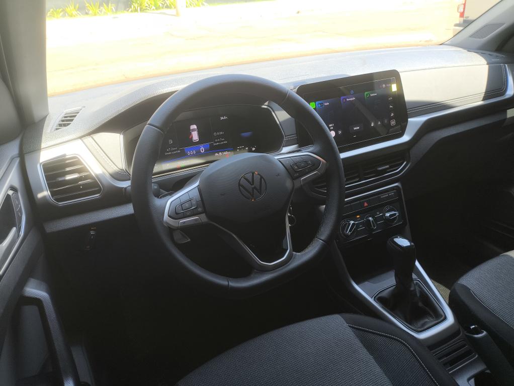 VOLKSWAGEN T-Cross - Foto