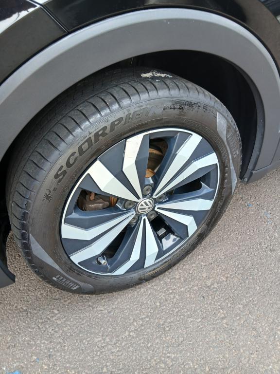 VOLKSWAGEN T-Cross - Foto
