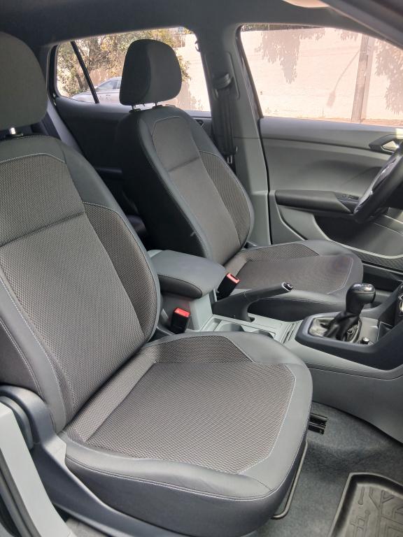 VOLKSWAGEN T-Cross - Foto