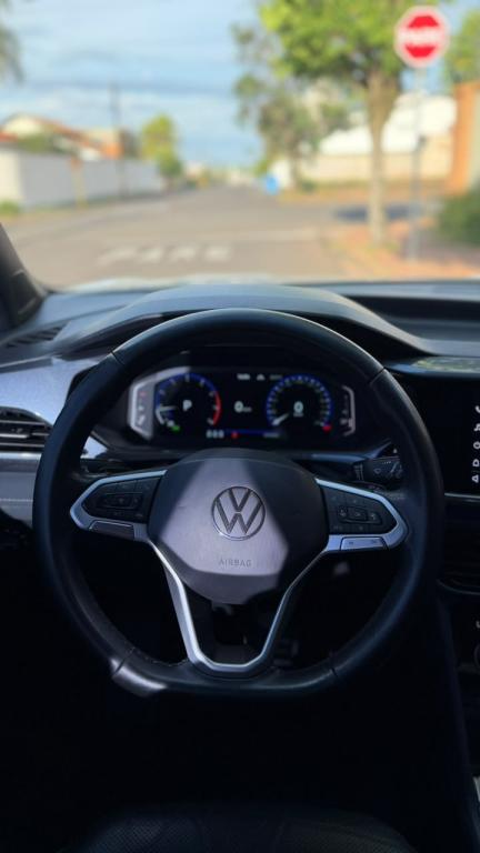 VOLKSWAGEN Taos - Foto