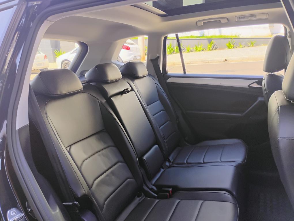 VOLKSWAGEN Tiguan - Foto