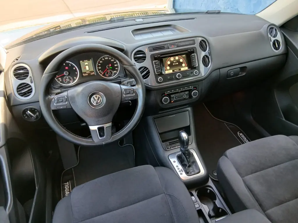 VOLKSWAGEN Tiguan - Foto