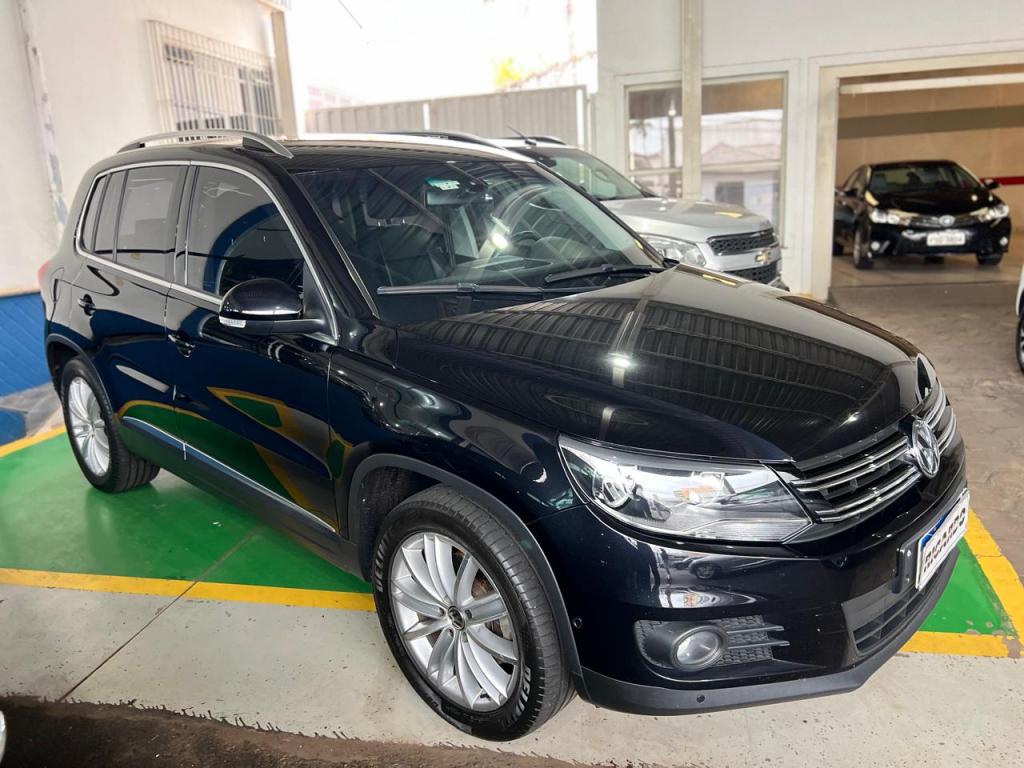 VOLKSWAGEN Tiguan - Foto
