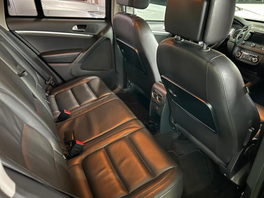 VOLKSWAGEN Tiguan - Foto