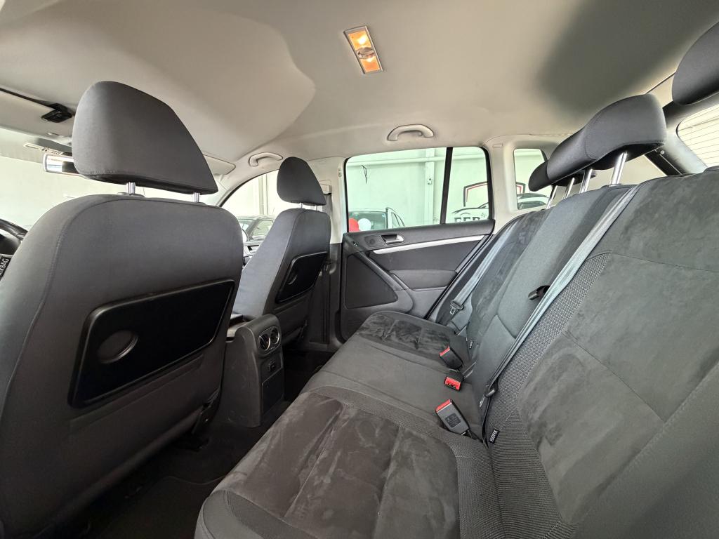 VOLKSWAGEN Tiguan - Foto