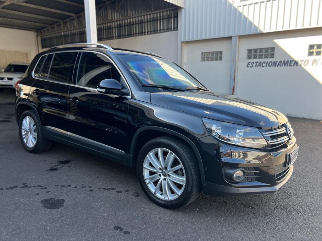 VOLKSWAGEN Tiguan - Foto