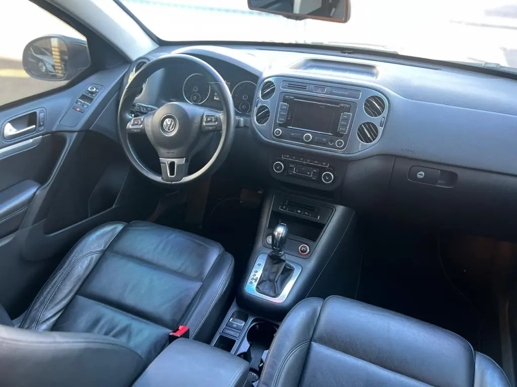 VOLKSWAGEN Tiguan - Foto