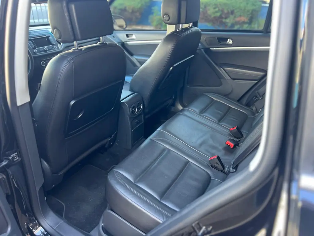 VOLKSWAGEN Tiguan - Foto