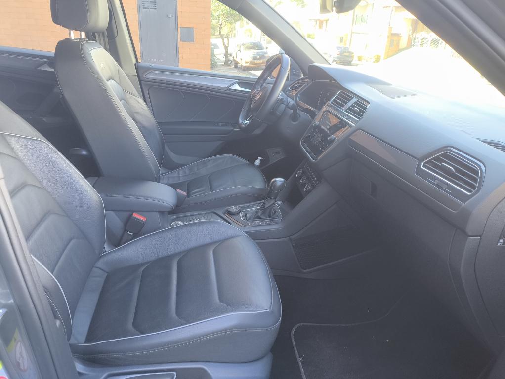VOLKSWAGEN Tiguan - Foto