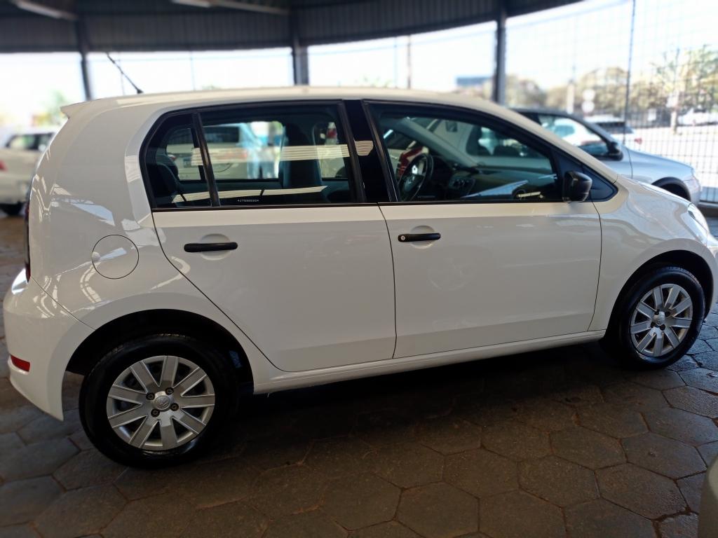 VOLKSWAGEN UP - Foto