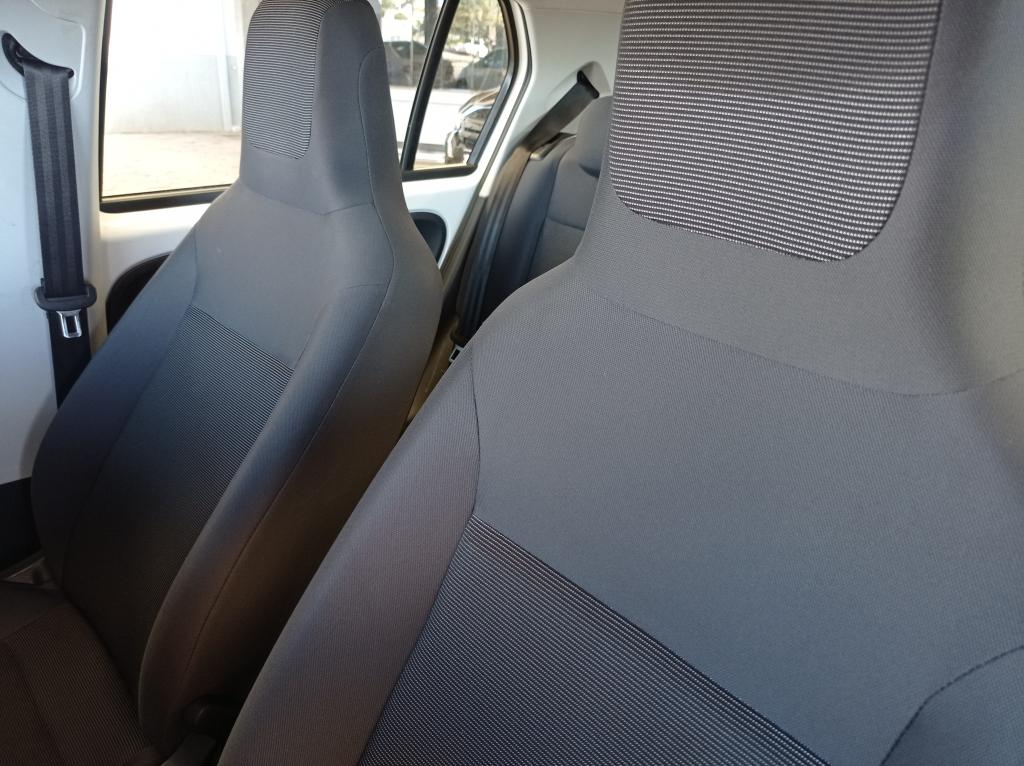 VOLKSWAGEN UP - Foto