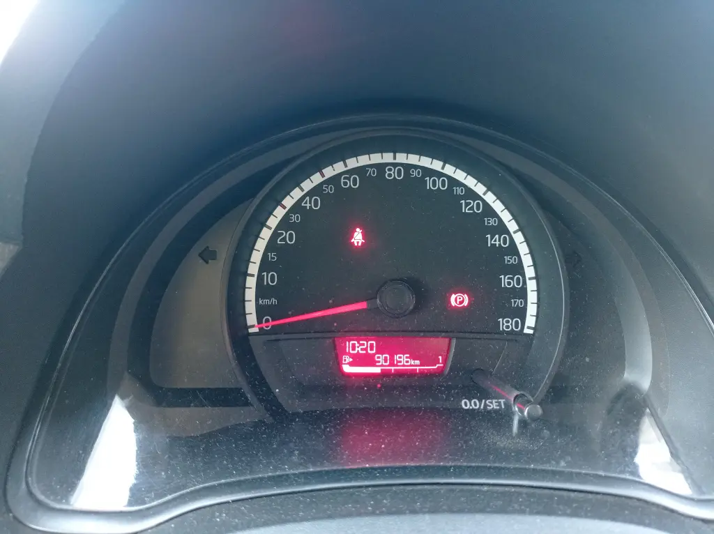 VOLKSWAGEN UP - Foto