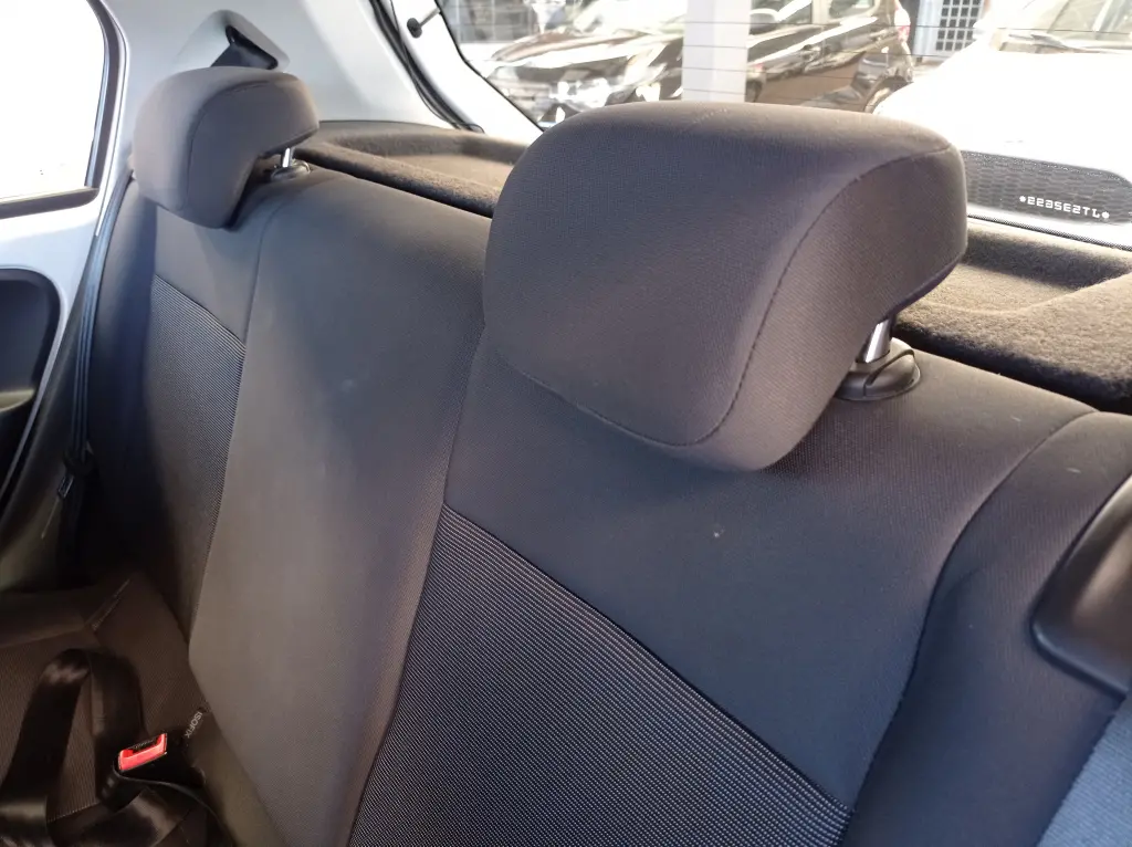 VOLKSWAGEN UP - Foto