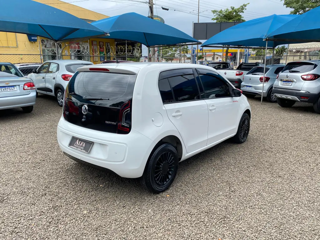 VOLKSWAGEN UP - Foto
