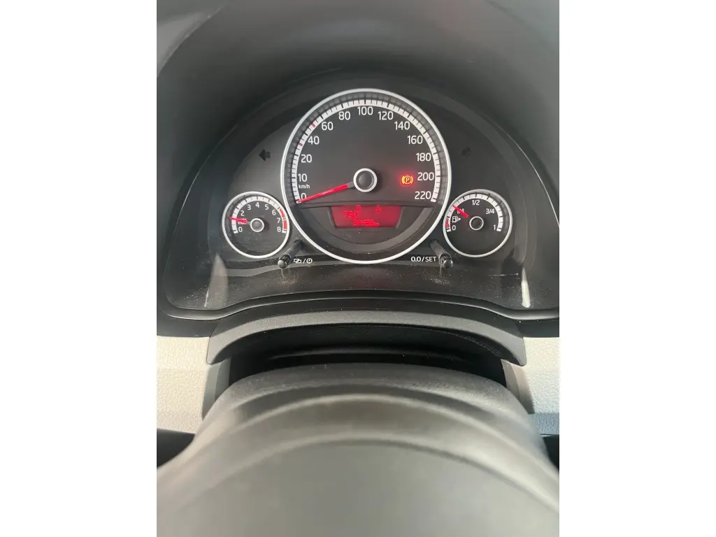 VOLKSWAGEN UP - Foto