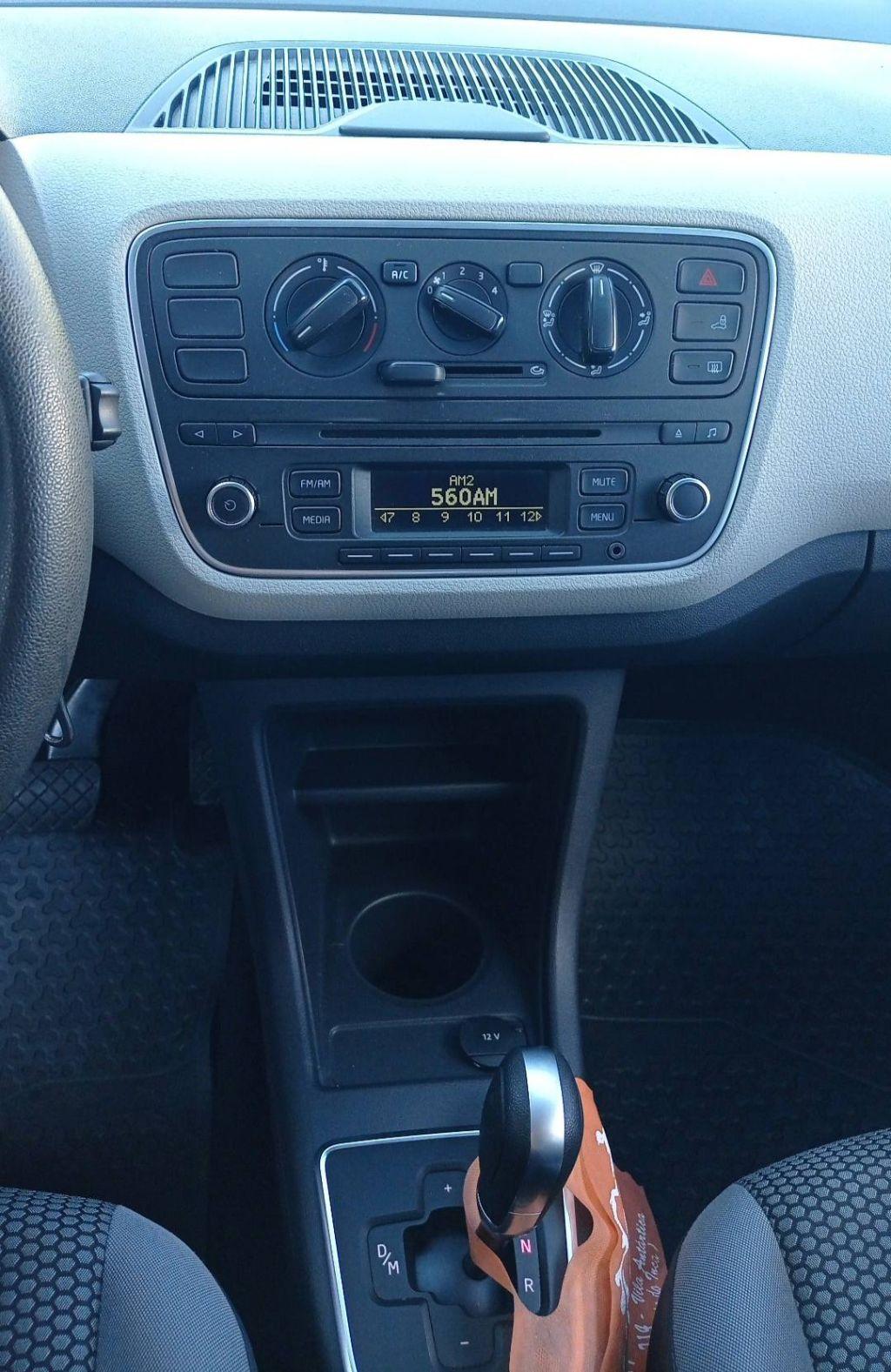 VOLKSWAGEN UP - Foto