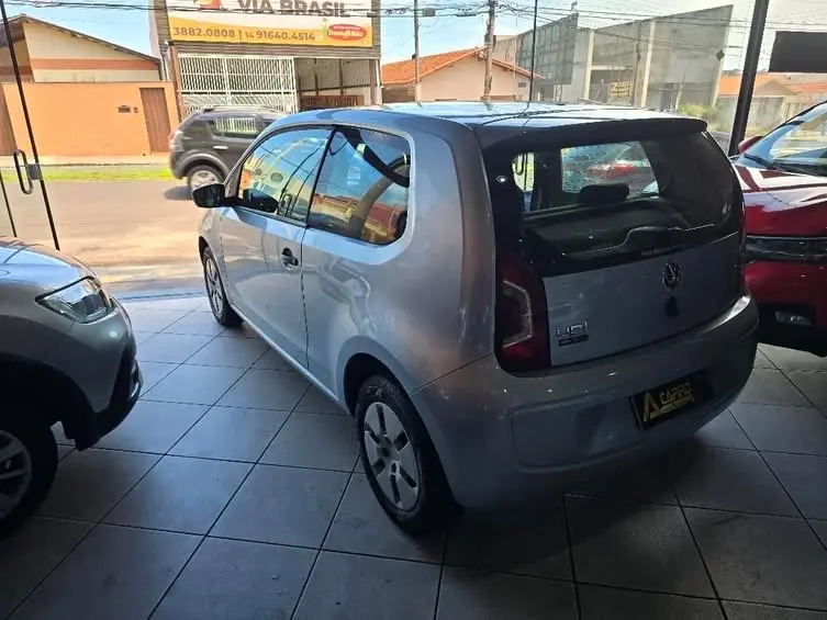 VOLKSWAGEN UP - Foto