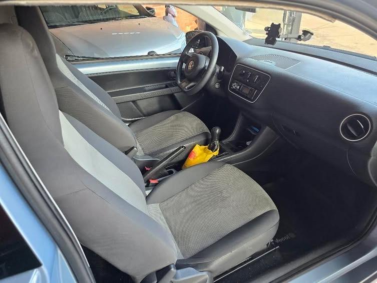 VOLKSWAGEN UP - Foto
