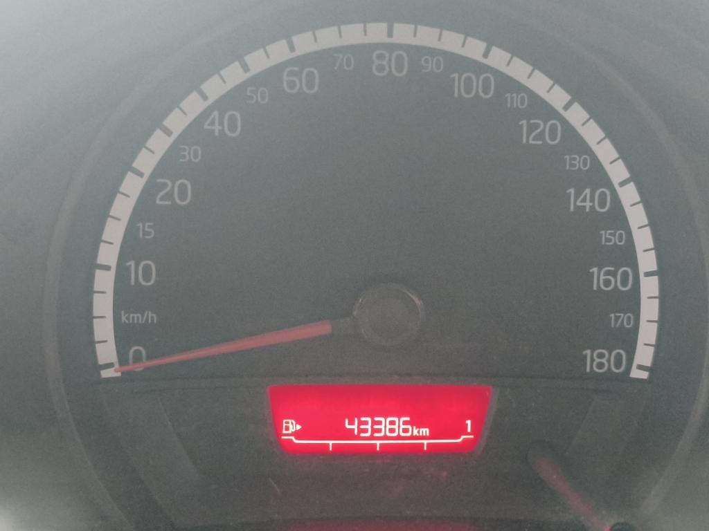 VOLKSWAGEN UP - Foto