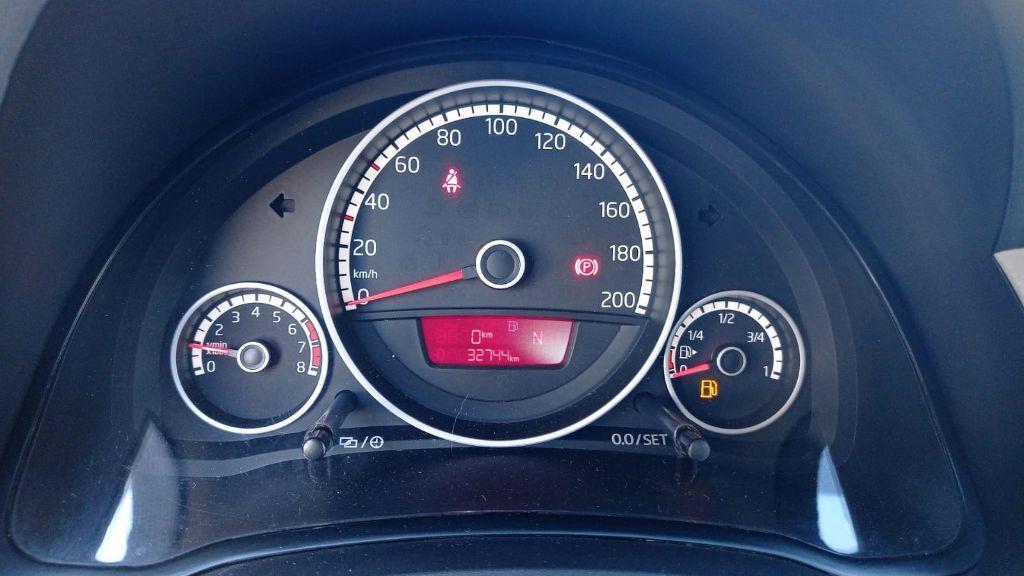 VOLKSWAGEN UP - Foto