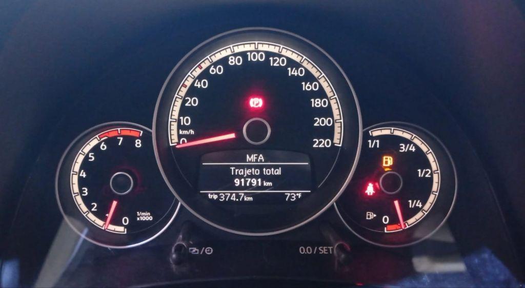 VOLKSWAGEN UP - Foto