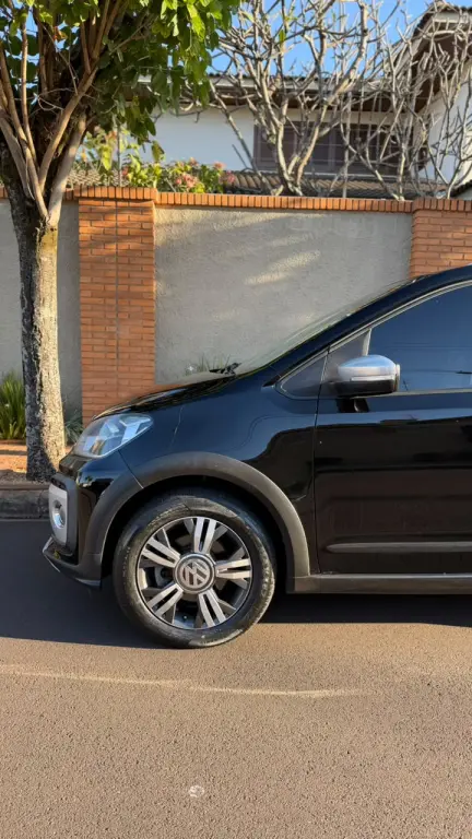 VOLKSWAGEN UP - Foto
