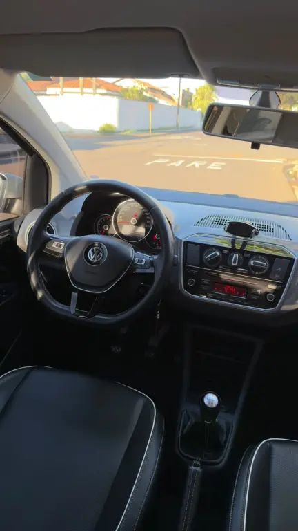 VOLKSWAGEN UP - Foto