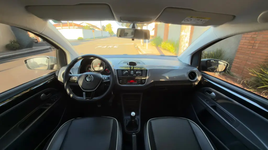 VOLKSWAGEN UP - Foto