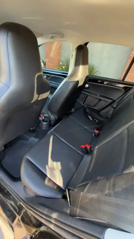 VOLKSWAGEN UP - Foto