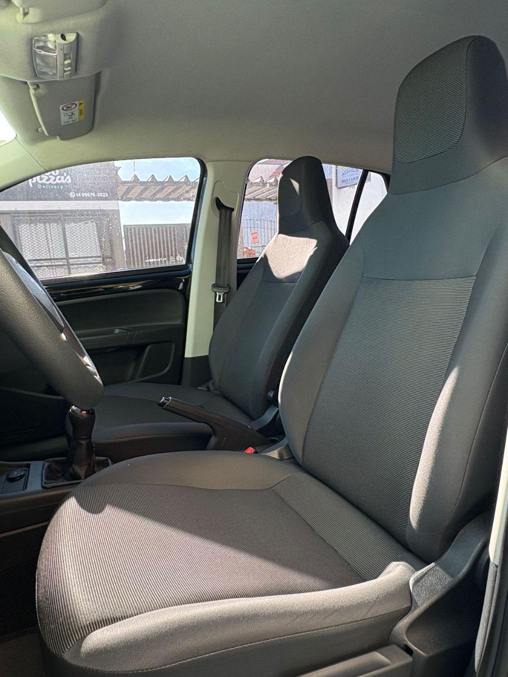 VOLKSWAGEN UP - Foto