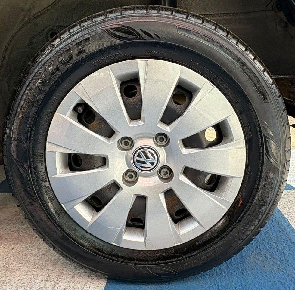 VOLKSWAGEN UP - Foto