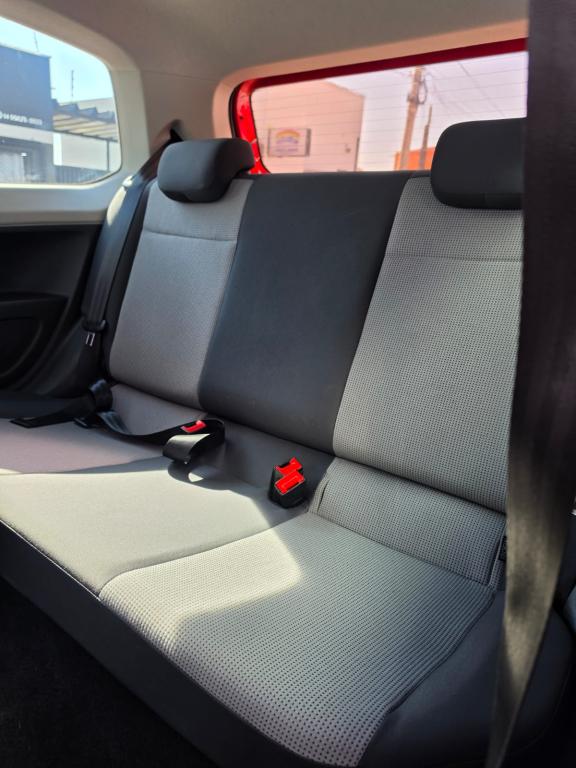 VOLKSWAGEN UP - Foto