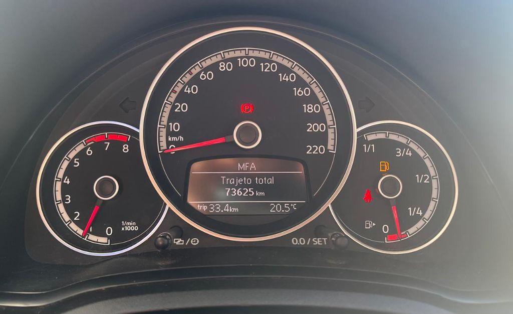 VOLKSWAGEN UP - Foto