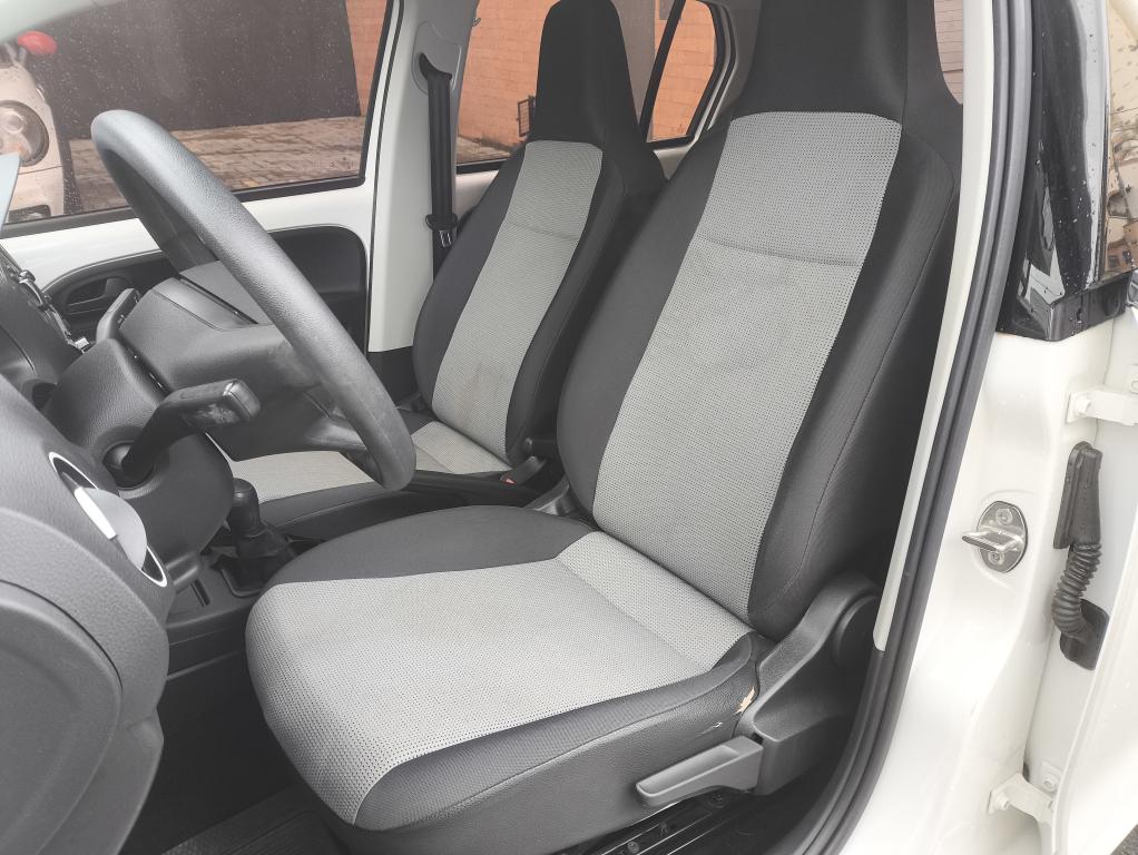VOLKSWAGEN UP - Foto