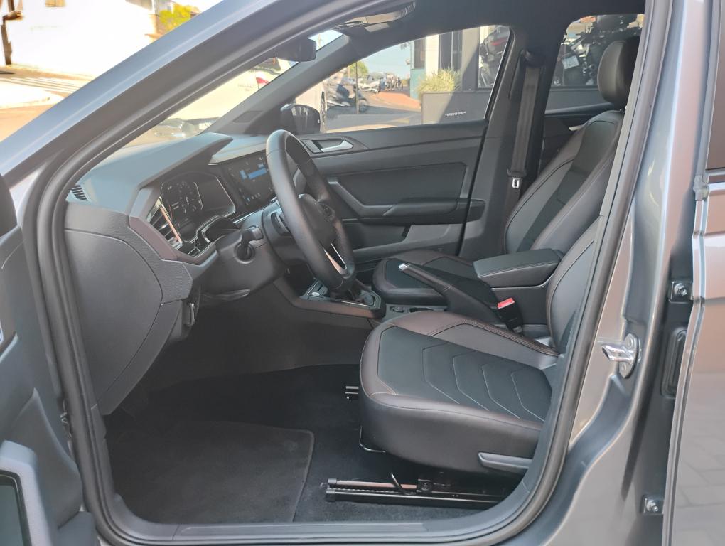 VOLKSWAGEN Virtus - Foto