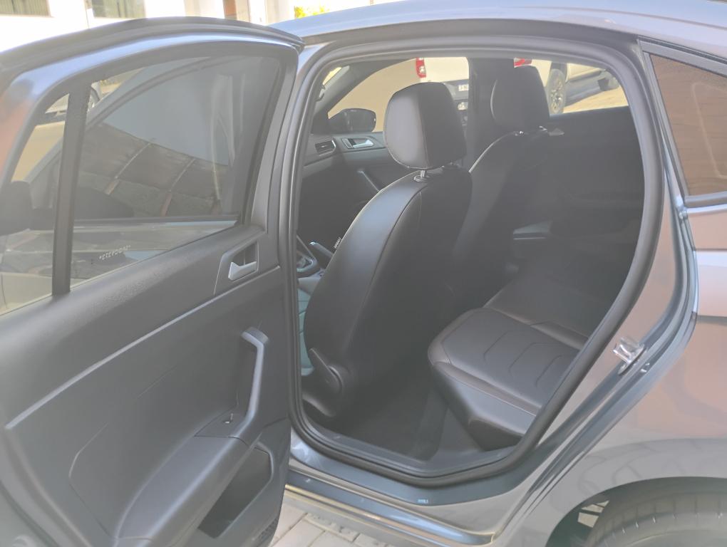 VOLKSWAGEN Virtus - Foto