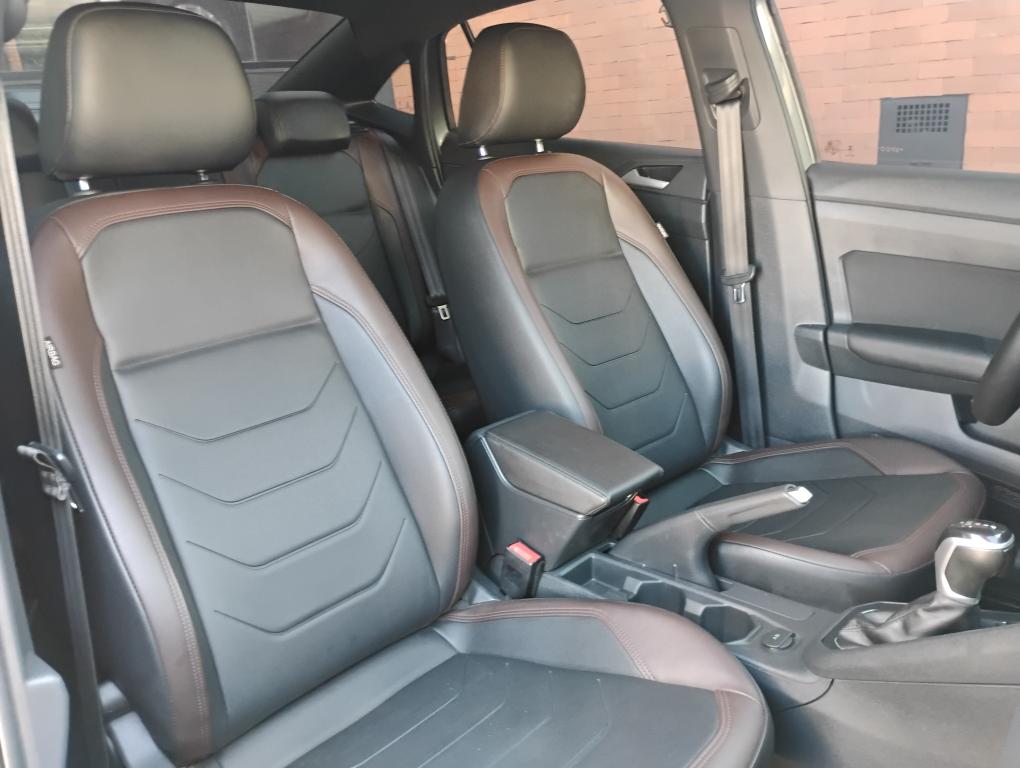 VOLKSWAGEN Virtus - Foto