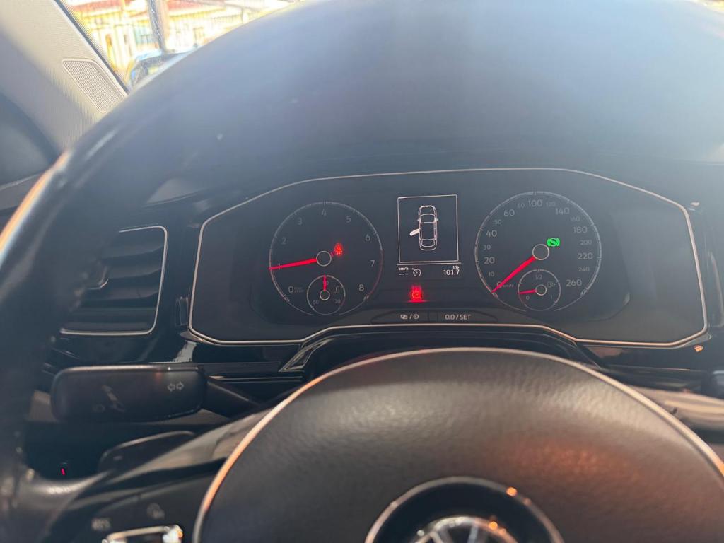 VOLKSWAGEN Virtus - Foto