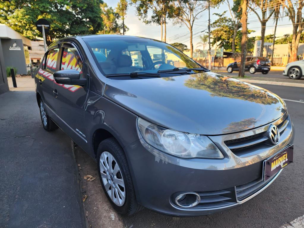 VOLKSWAGEN Voyage - Foto