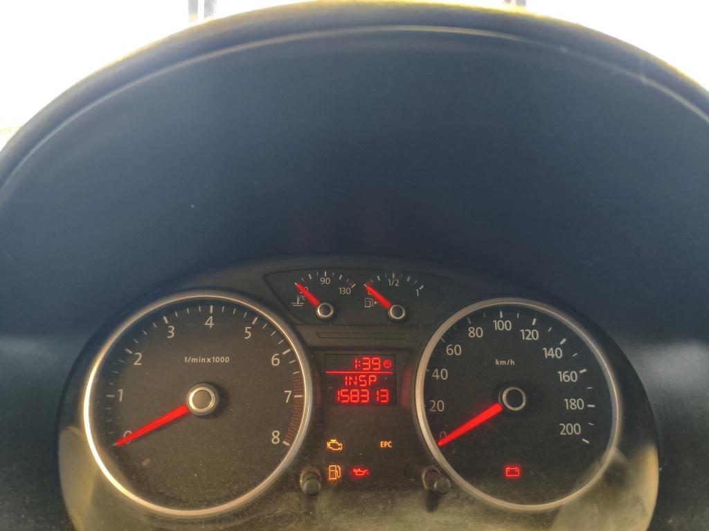 VOLKSWAGEN Voyage - Foto