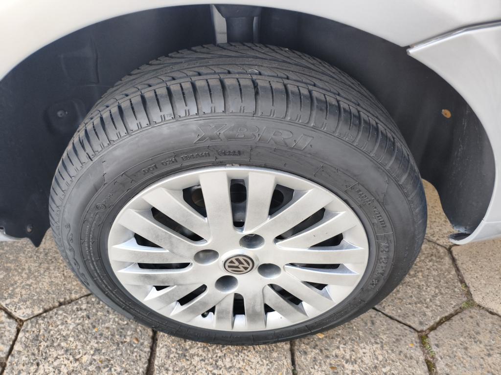 VOLKSWAGEN Voyage - Foto