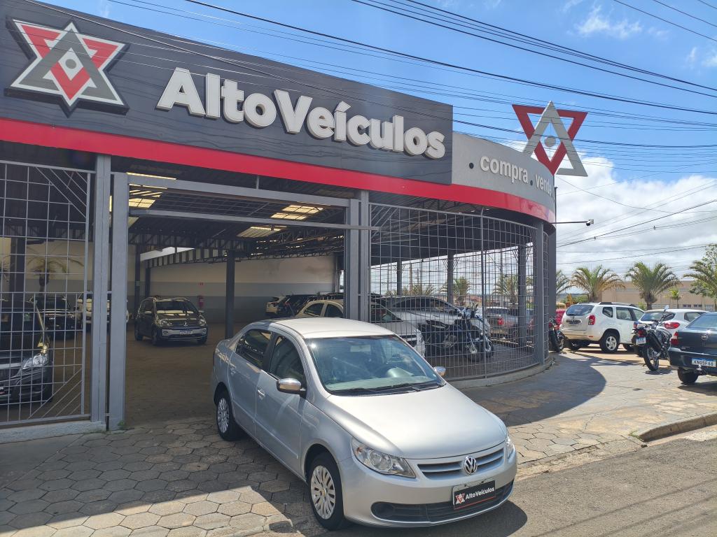 VOLKSWAGEN Voyage - Foto