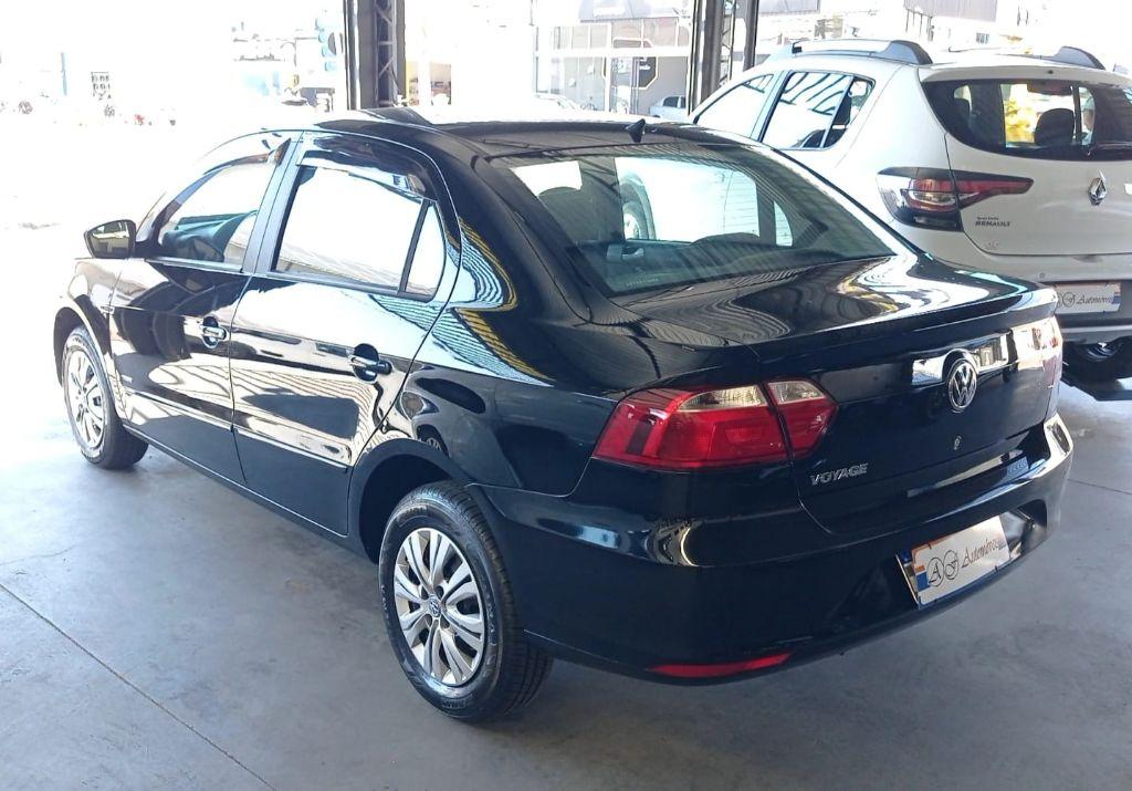 VOLKSWAGEN Voyage - Foto