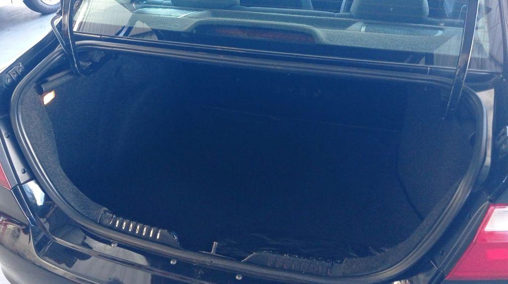 VOLKSWAGEN Voyage - Foto