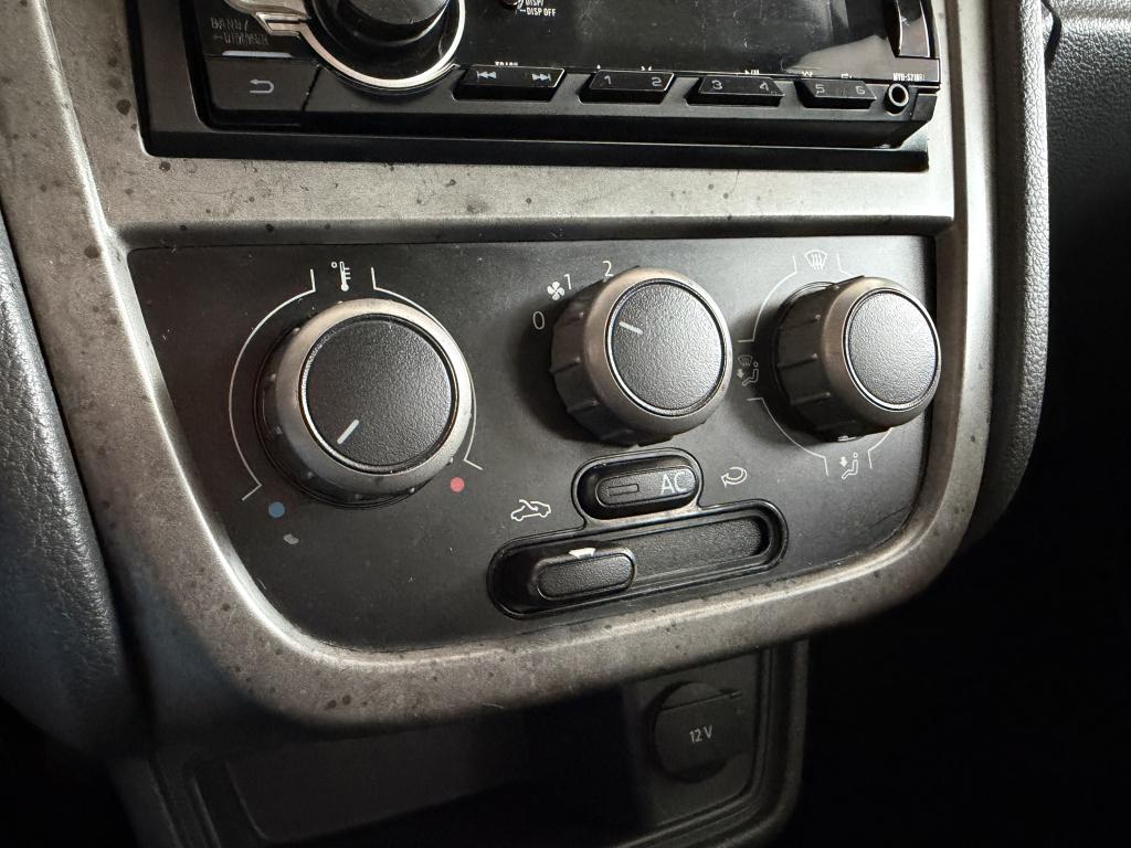 VOLKSWAGEN Voyage - Foto