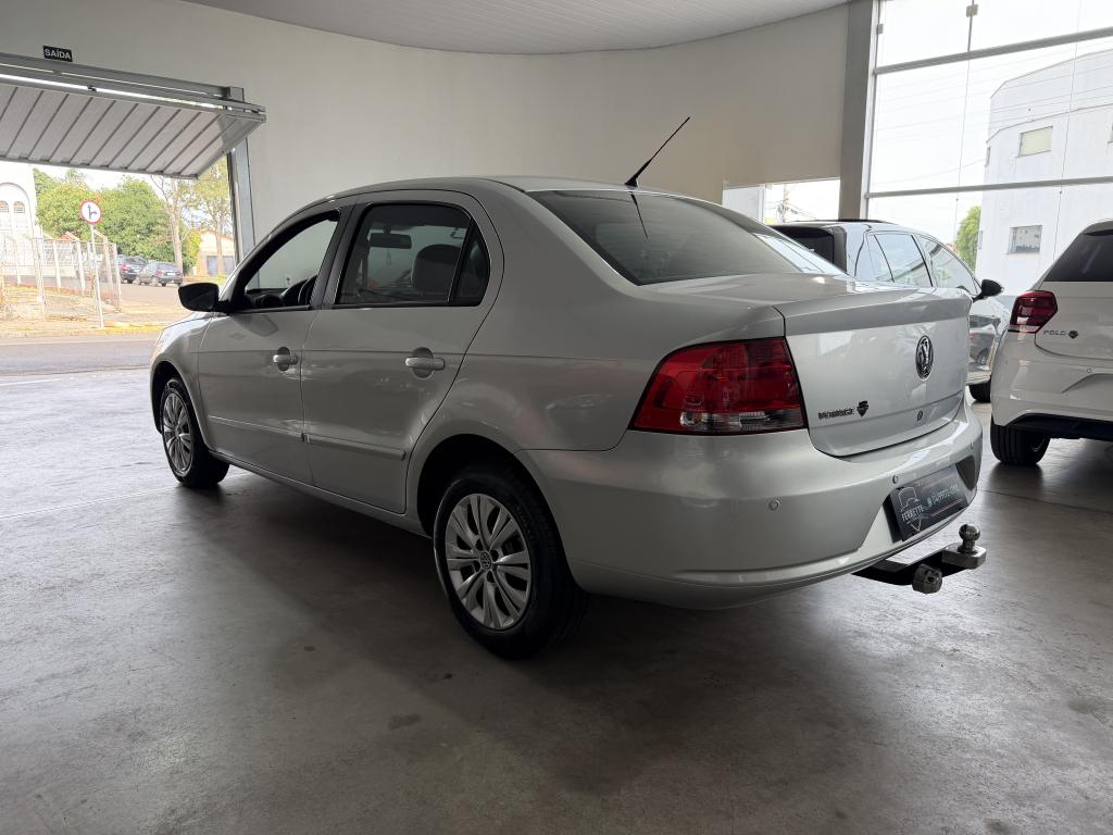 VOLKSWAGEN Voyage - Foto