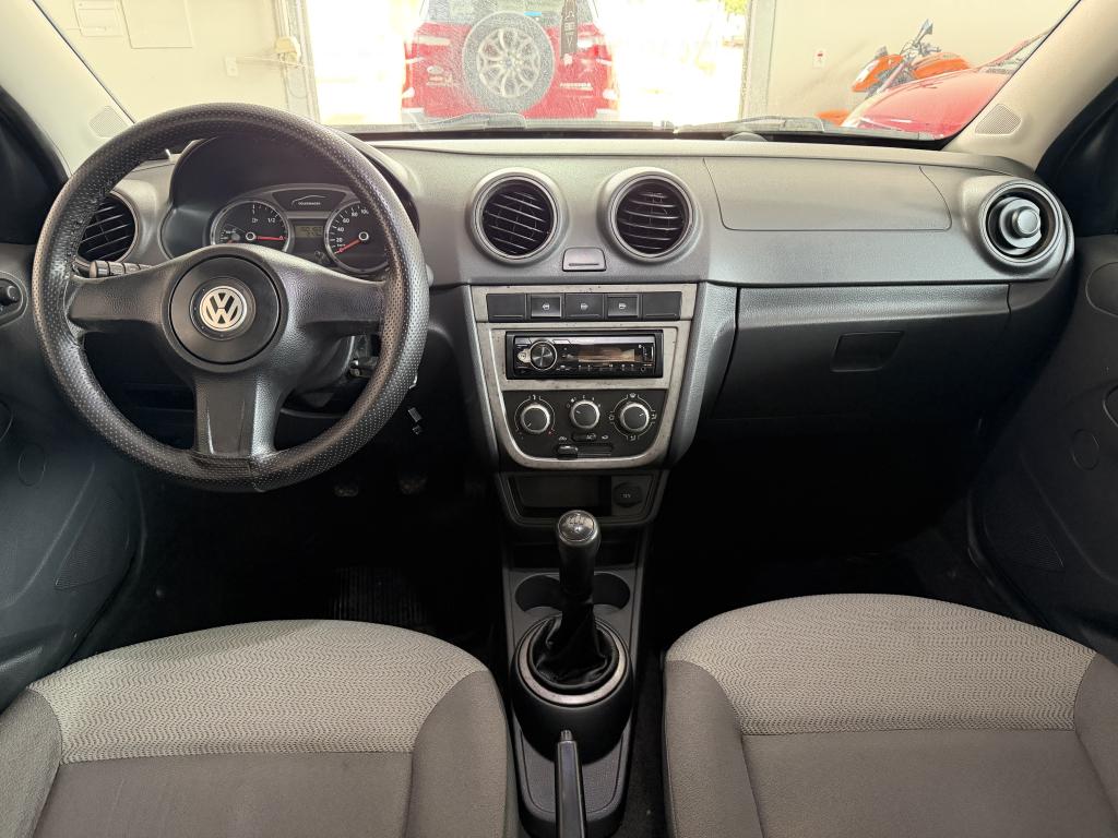 VOLKSWAGEN Voyage - Foto