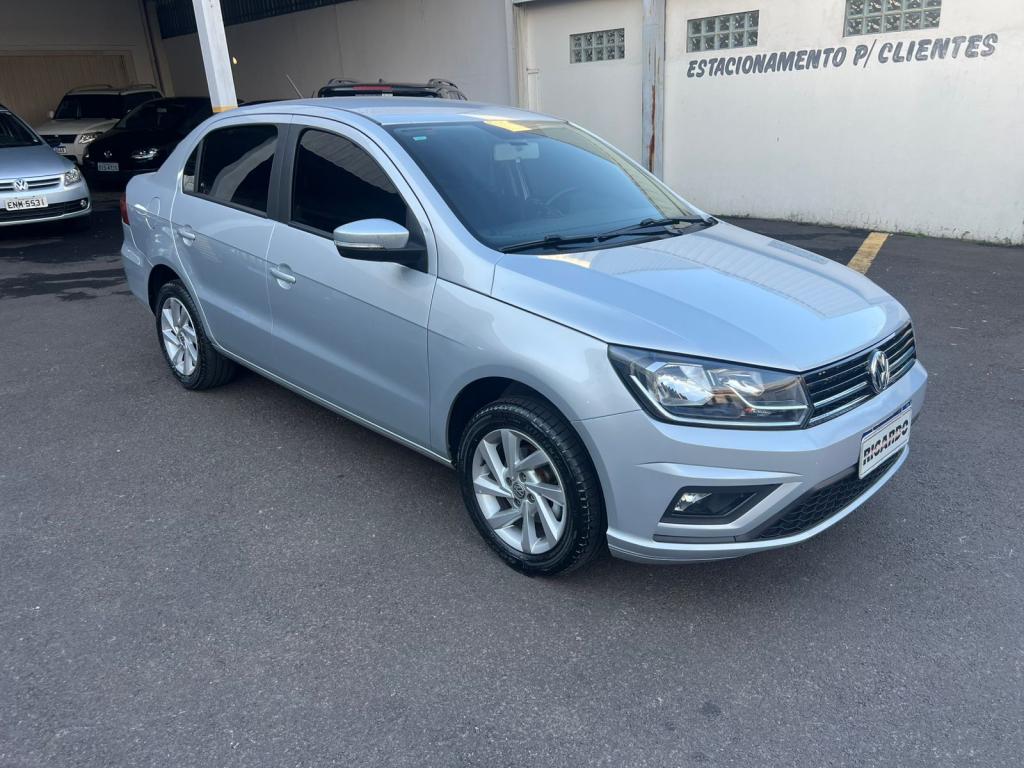 VOLKSWAGEN Voyage - Foto