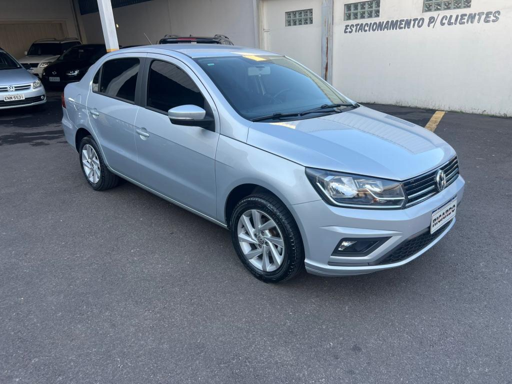 VOLKSWAGEN Voyage - Foto