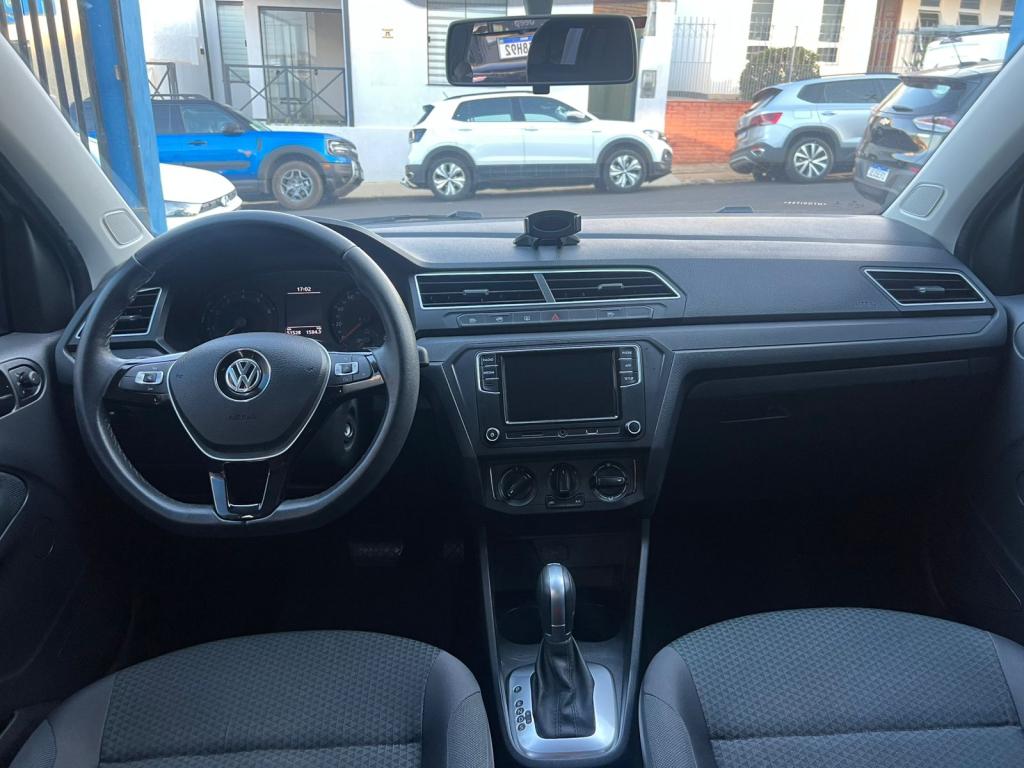 VOLKSWAGEN Voyage - Foto